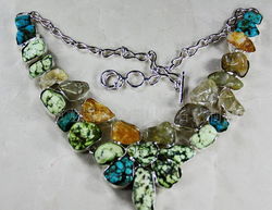 天然宝石首饰 2012年潮流趋势、价格解析与设计创新