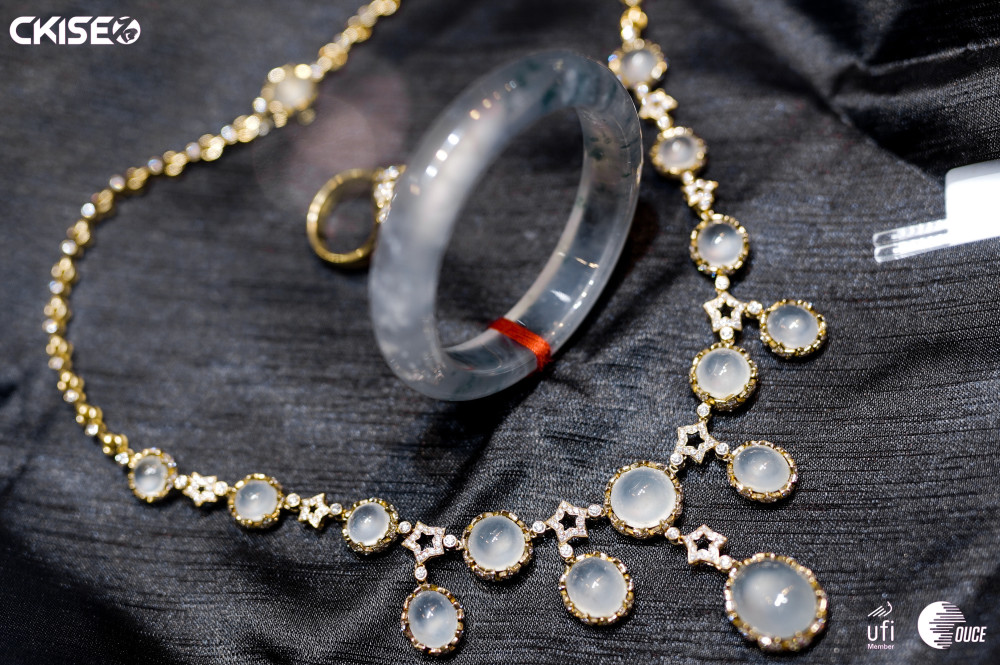 赴一场奇石盛宴 2022中国昆明国际石博览会今日启幕，珠宝首饰设计大放异彩